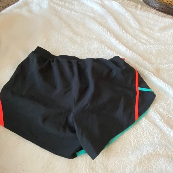 Under Armour Heat Gear Womens Running Shorts Size Med #51 - Picture 2 of 5